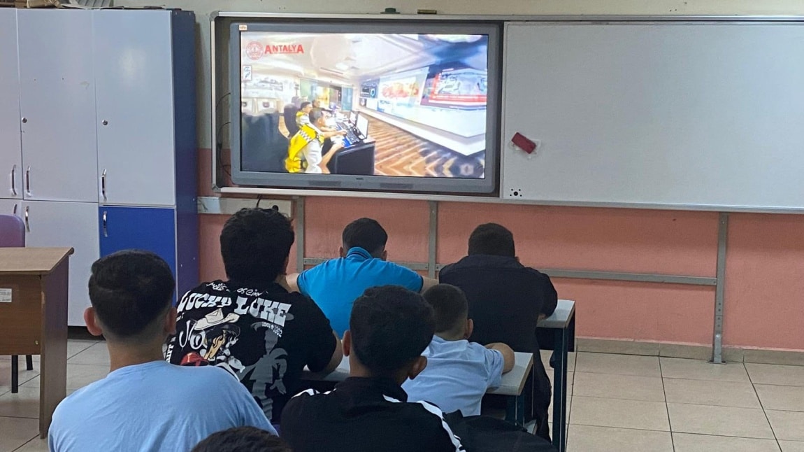 Öğrencilerimize Trafik Eğitimi Verildi
